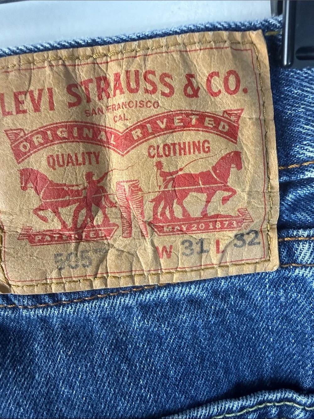 Levi's 505 Straight Fit Dark Blue Denim Jeans W31 L32 EUC vintage